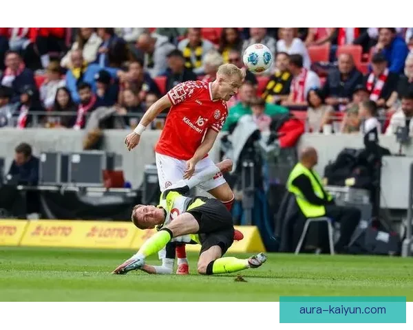 拜仁主帅引领球队新风潮,战术革新助力红军状态回暖 拜仁主帅引领球队新风潮,战术革新助力红军状态回暖